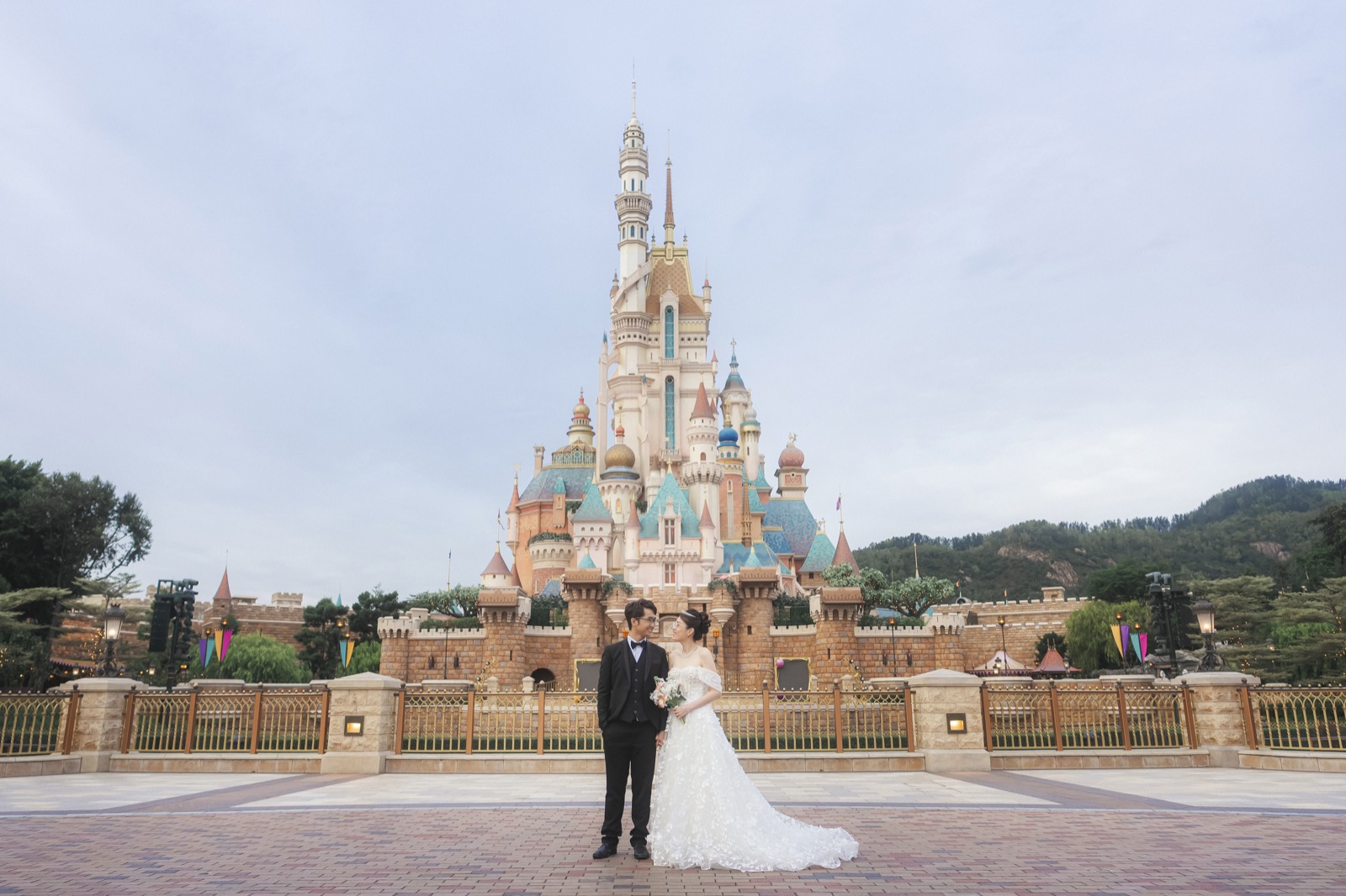 Sara-and-Shaun-Fairytale-Pre-Wedding-in-Hong-Kong-Disneyland-Feature.jpg