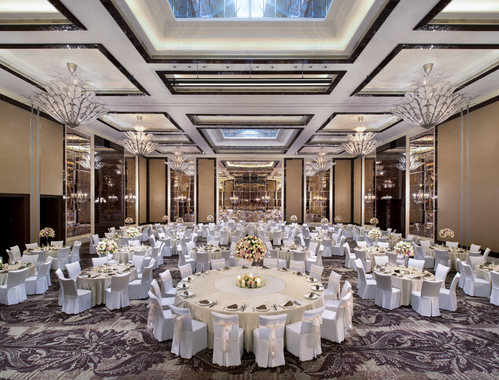 4868_John%20Jacob%20Ballroom%20Wedding_horizontal.original.JPG