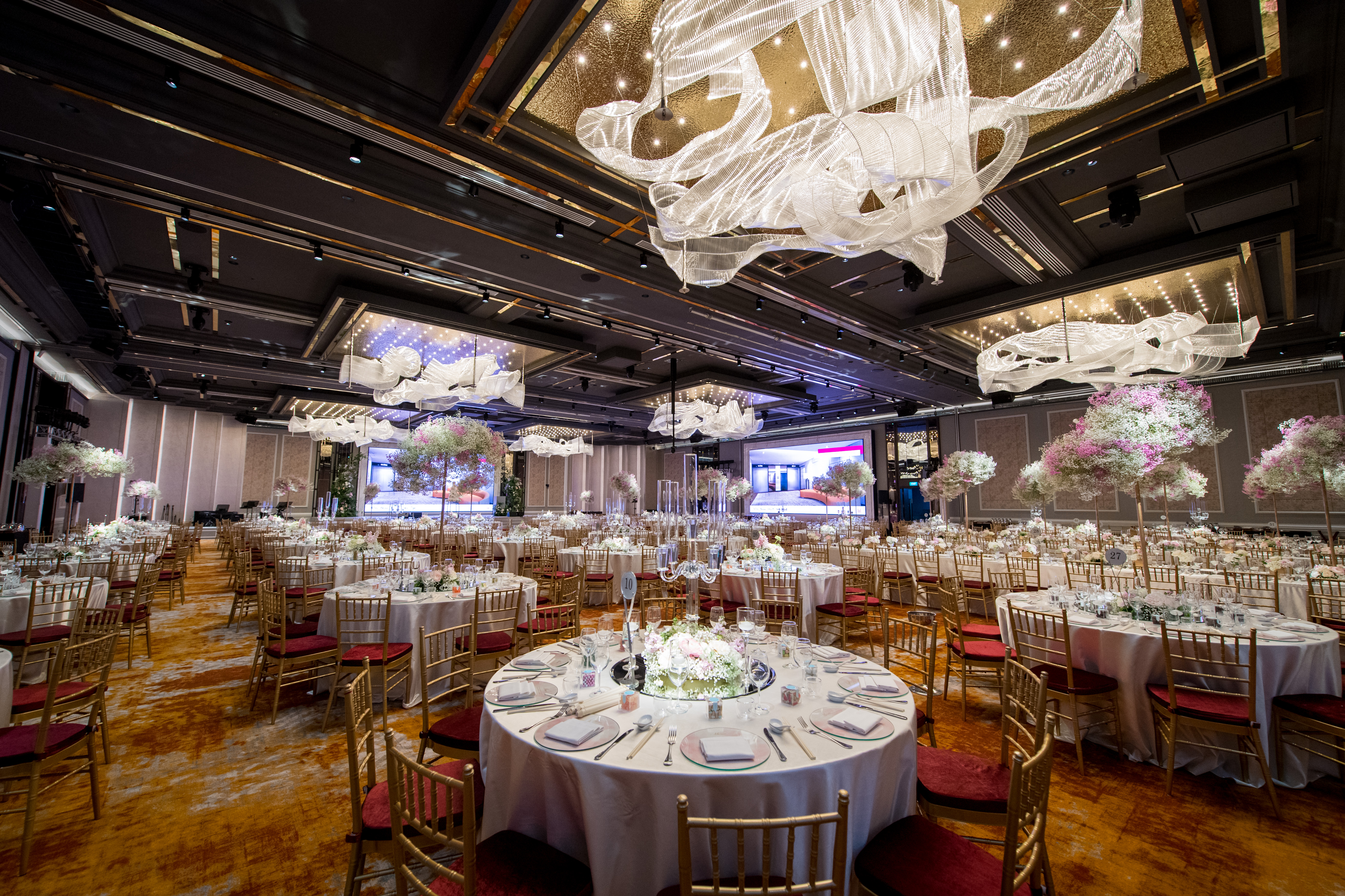 4918_Wedding%20Advertising%20Picture%20(Ballroom).original.jpg