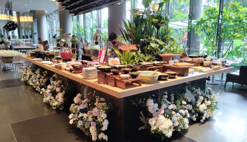 5682_Lime_Restaurant_Wedding_Setup.original.jpg