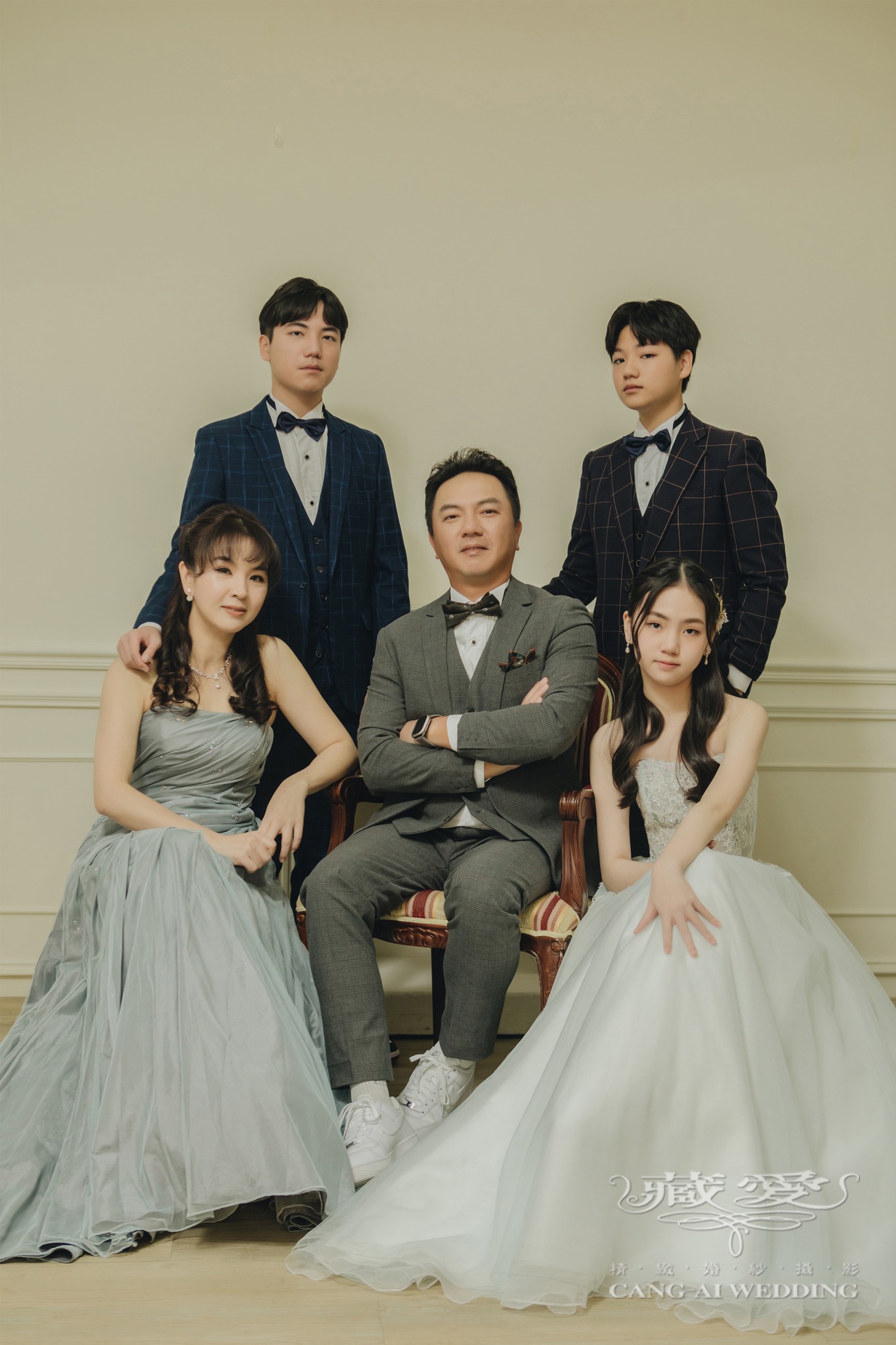 Family portraits %284%29