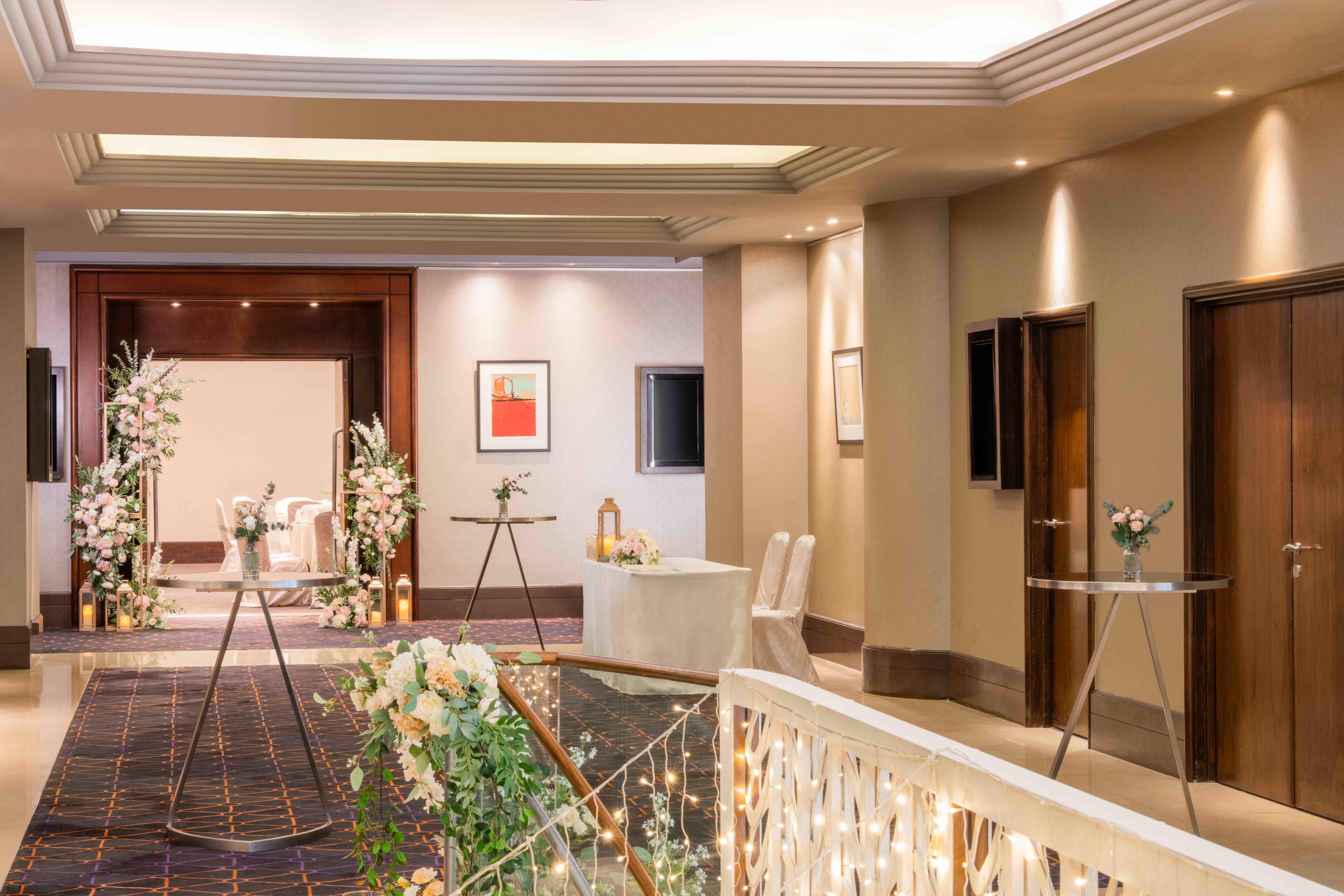 11 rendezvous hotel singapore wedding foyer lo res