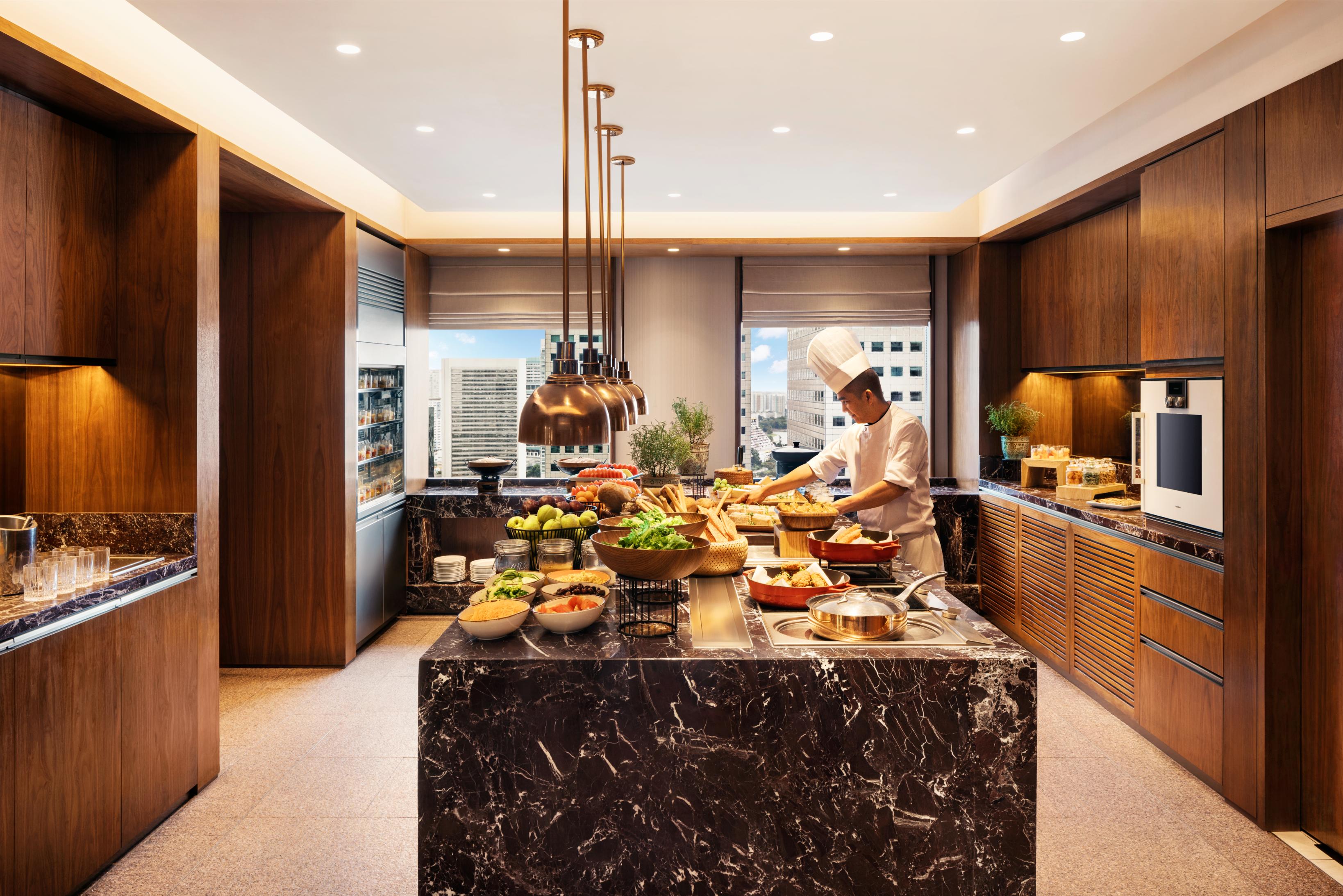 12 executive lounge buffet