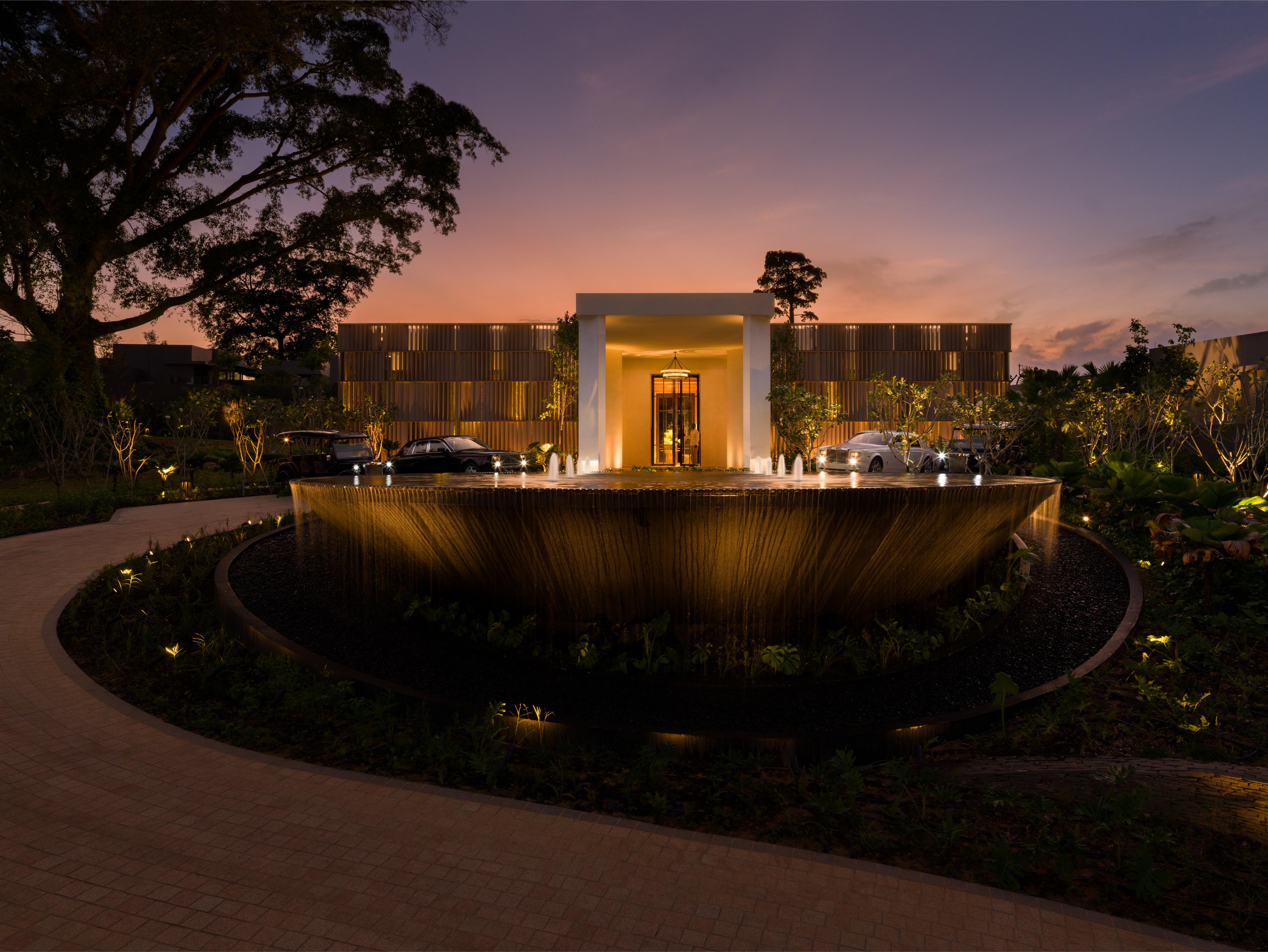 Arrivalatporte cochere