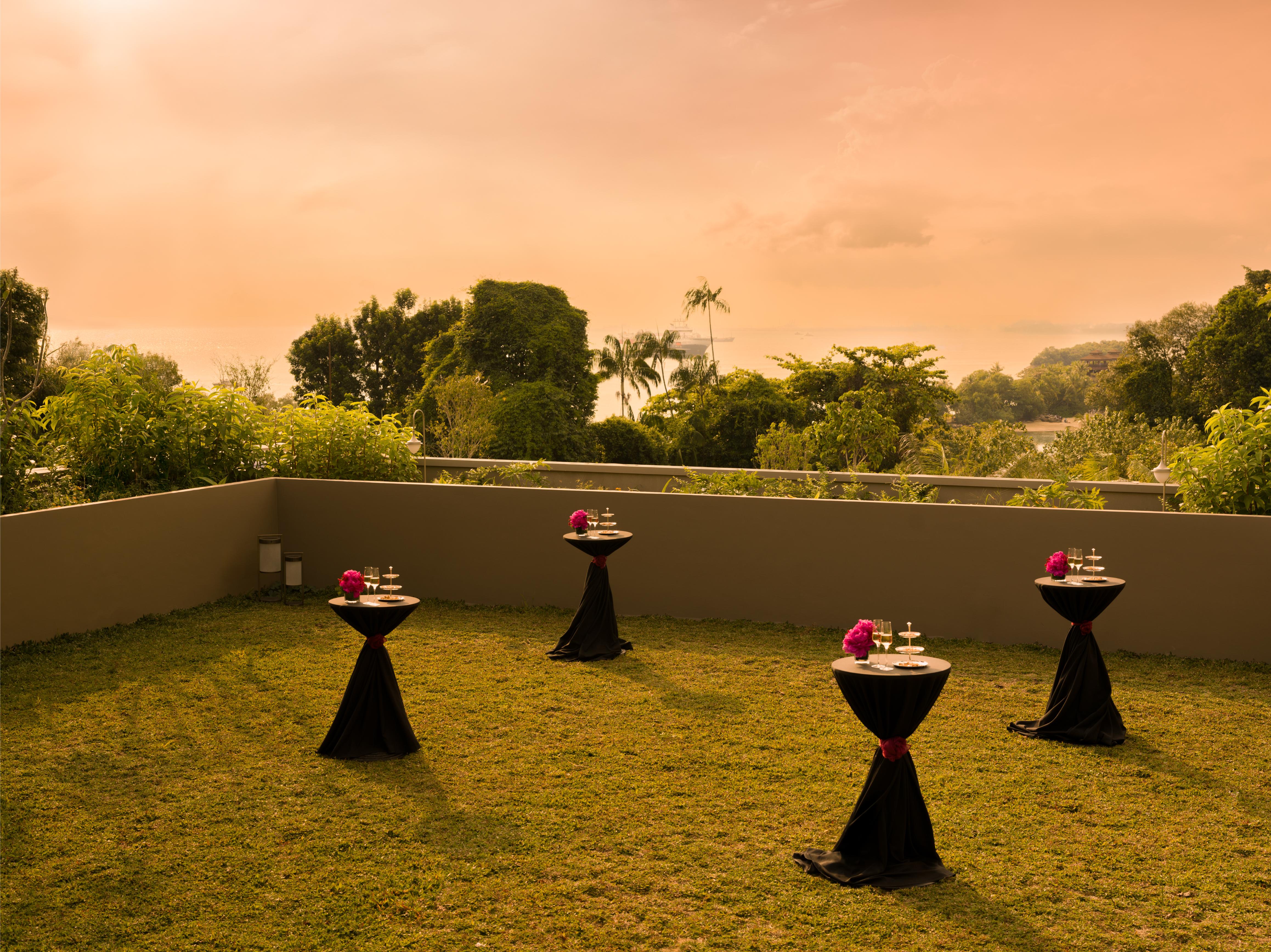 Gardenroomterrace cocktailset up