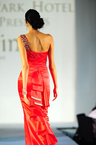 DIVINE COUTURE