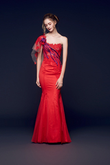 3913_am_gown3_red_mermaid_toga_tulle_f.admin