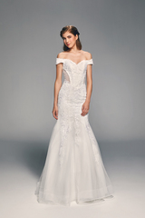 4261_luna_gown2_white_ff_sweetheart_lace_f.admin