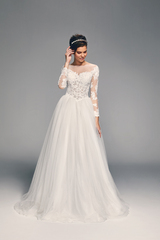 4275_dream_gown3_white_aline_ill_lace_f.admin