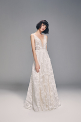 4461_luna_gown1_offwhite_aline_vneck_lace_f.admin