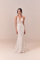 5425_divine_gown3_white_ff_sweetheart_lace_f.admin