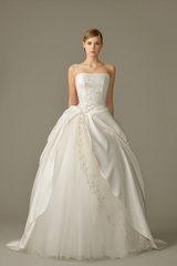 749_gi_gown2_white_ball_strapless_satin_f.admin