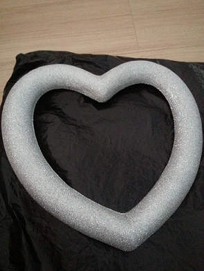 heart shape deco.png