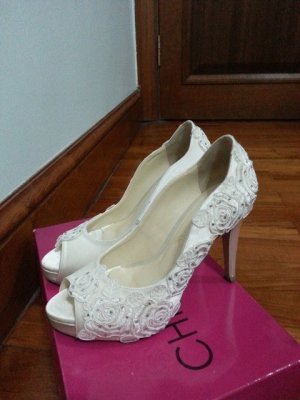 White shoes6.jpg