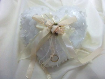 Ring pillow.jpg