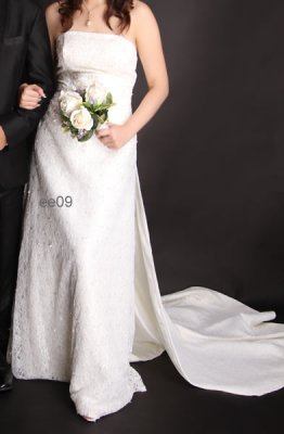 lace gown 5.jpg