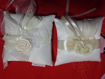 ring pillow.jpg