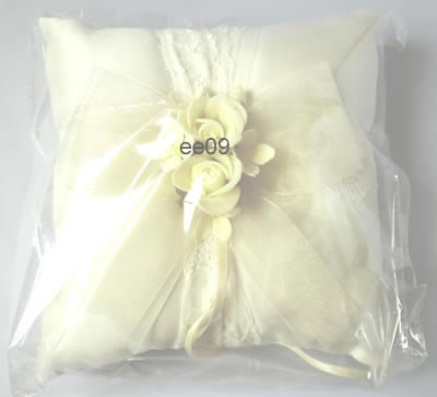 ring pillow.jpg