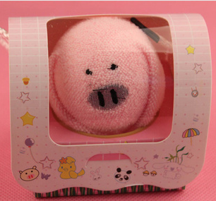 piggy towel.png