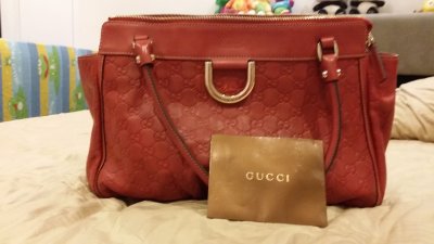 Gucci(i).jpg