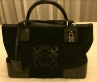 Loewe black bag.jpg