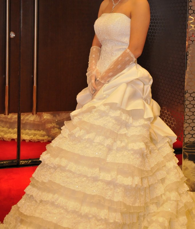 Gown 1 side.jpg