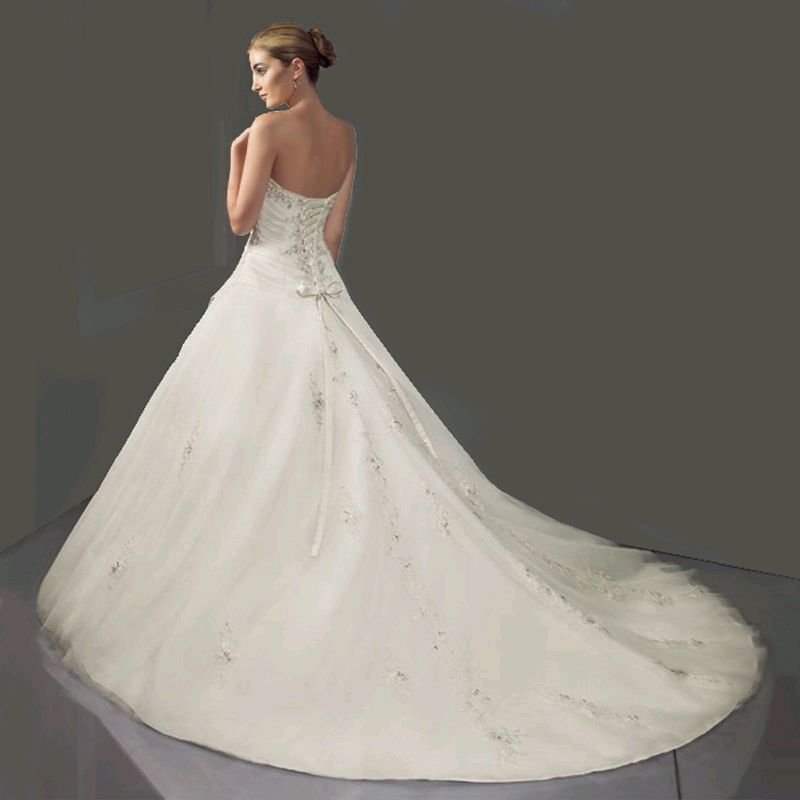 gown back.jpg