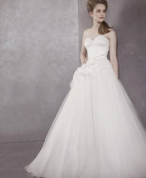20121016161003-ao-cuoi-vera-wang-ws2012-06.jpg