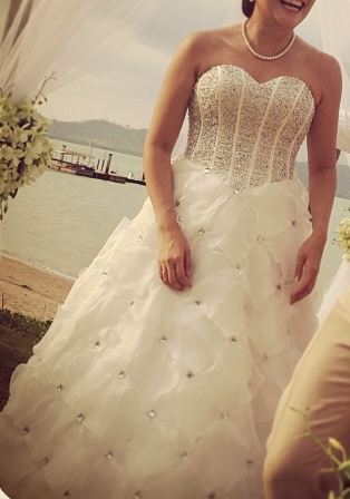 Gown1fullA.JPG