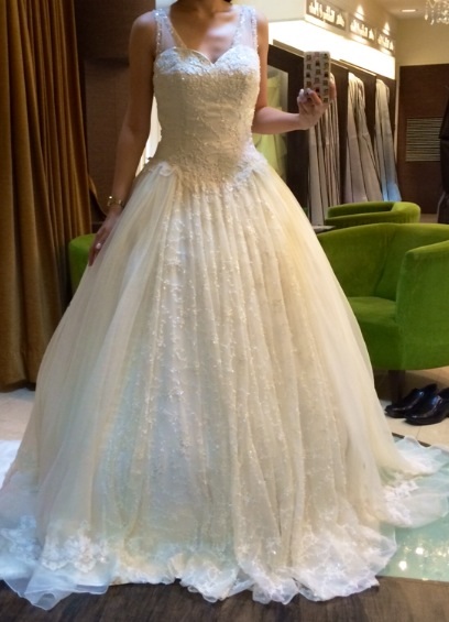 White gown - front.jpg