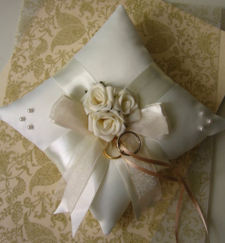 Ring Pillow SGD5.JPG