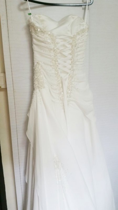 Gown 2.jpg