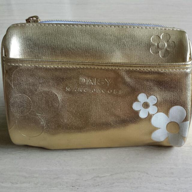 carousell_1415864567034_0.jpg