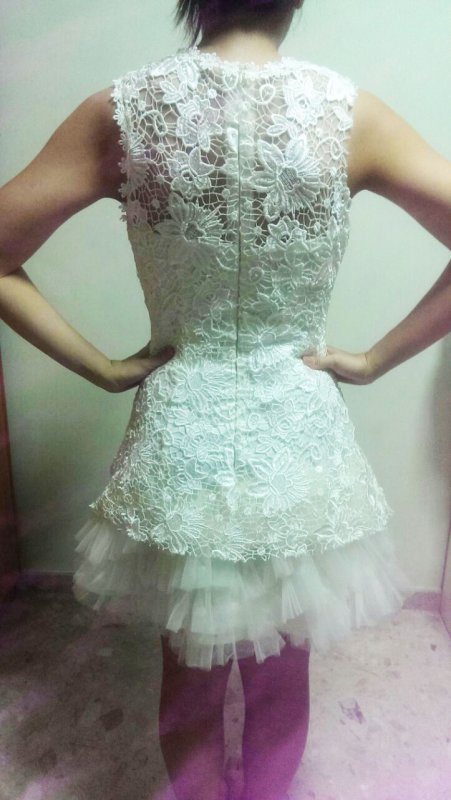 1bwhiteteadress.jpg