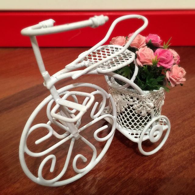 vintage_mini_flower_carriage__pink_1429272930_67f77bd6.jpg