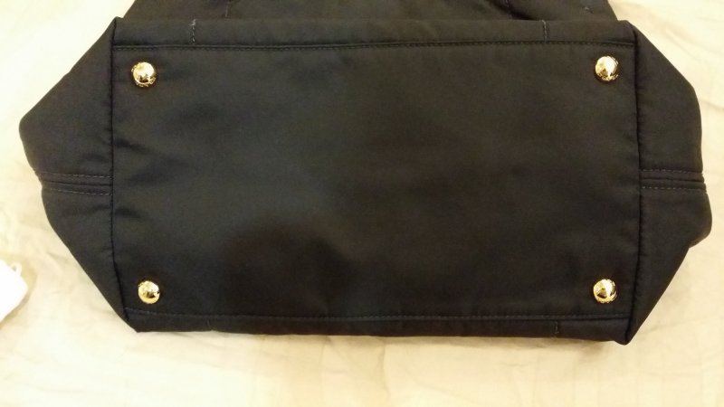 prada2.jpg