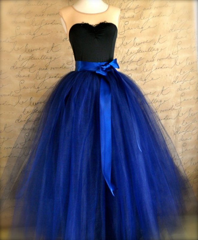 blue tulle skirt.jpg
