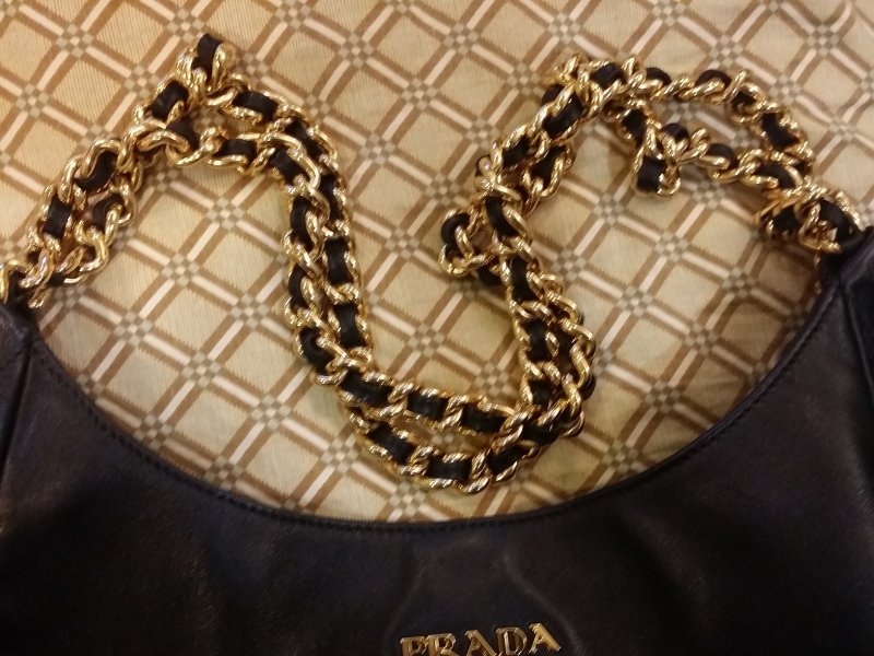 prada 3.jpg