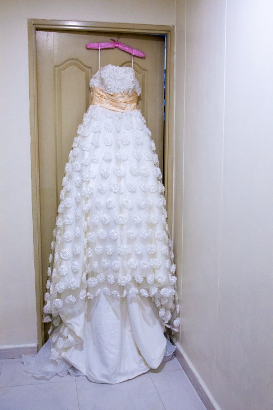 Flowery Princess White Gown 01.jpg