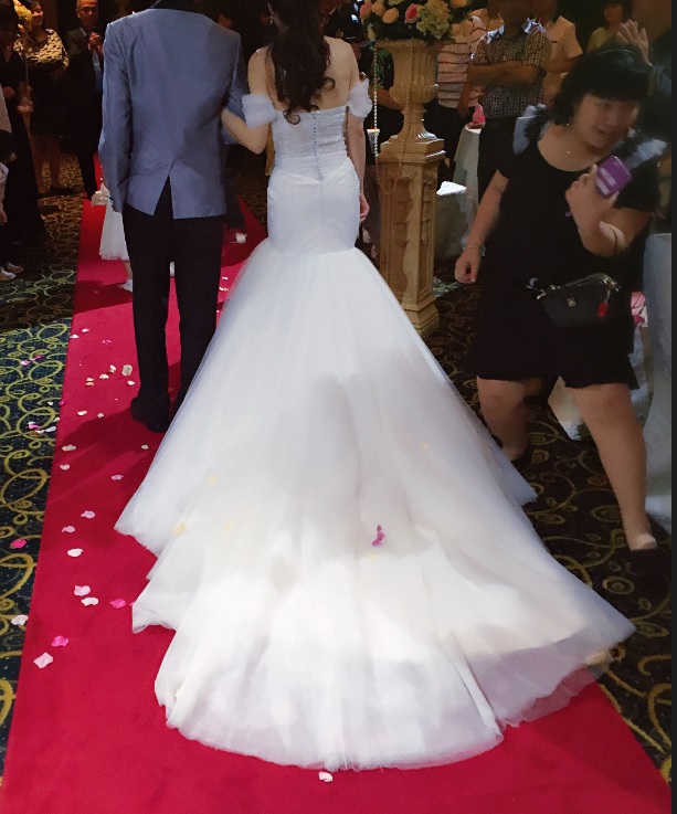 Gown3.jpg
