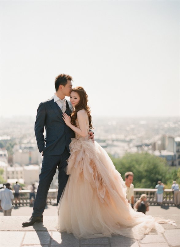 Paris-Engagement-Shoot-By-Aneta-Mak-Bridal-Musings-Wedding-Blog-35.jpg