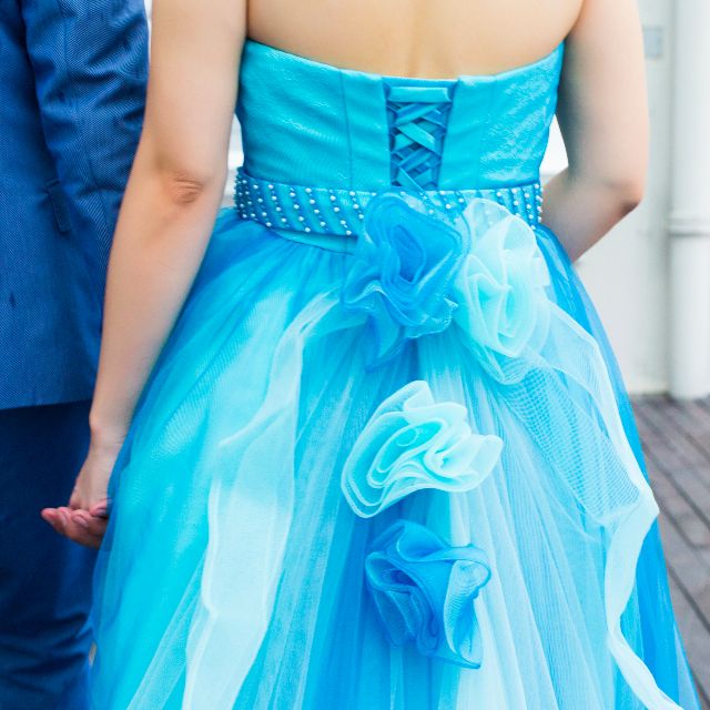 oneofakind_evening_gown_1475887874_698c7dc3.jpg