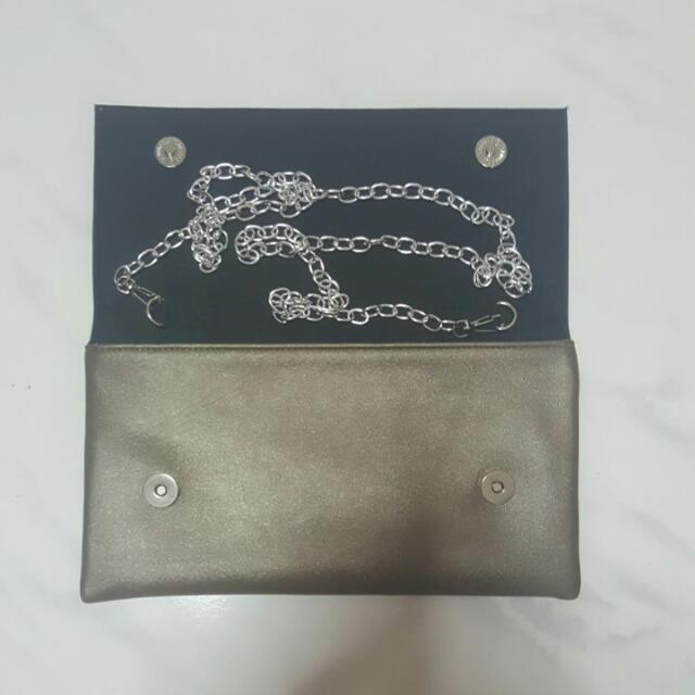 22. simple clutch for sisters.jpg