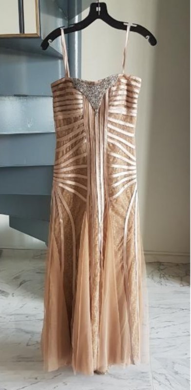 Gown 2.jpg