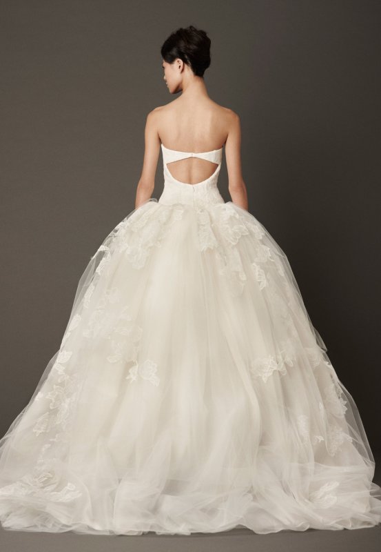 1368628779_b_VW_FW13_Lisbeth_back1 (1).jpg
