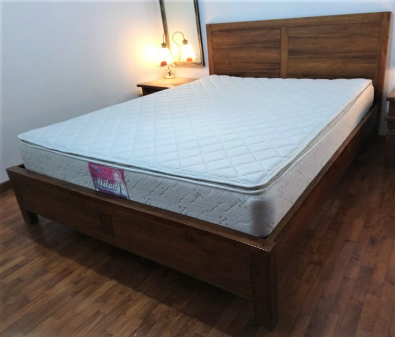 bed full view 1.jpeg