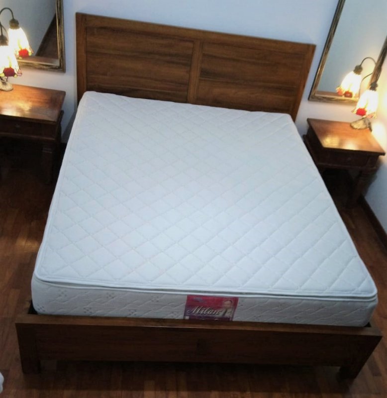 bed top view.jpeg