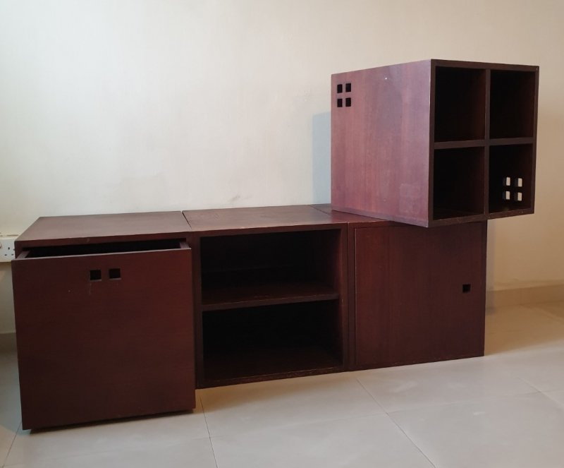 tv console.jpg