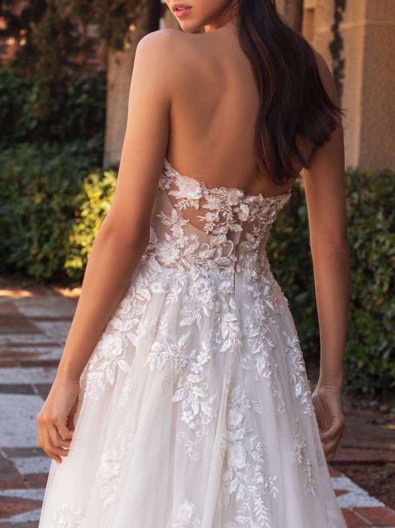 pronovias leda 3.jpg