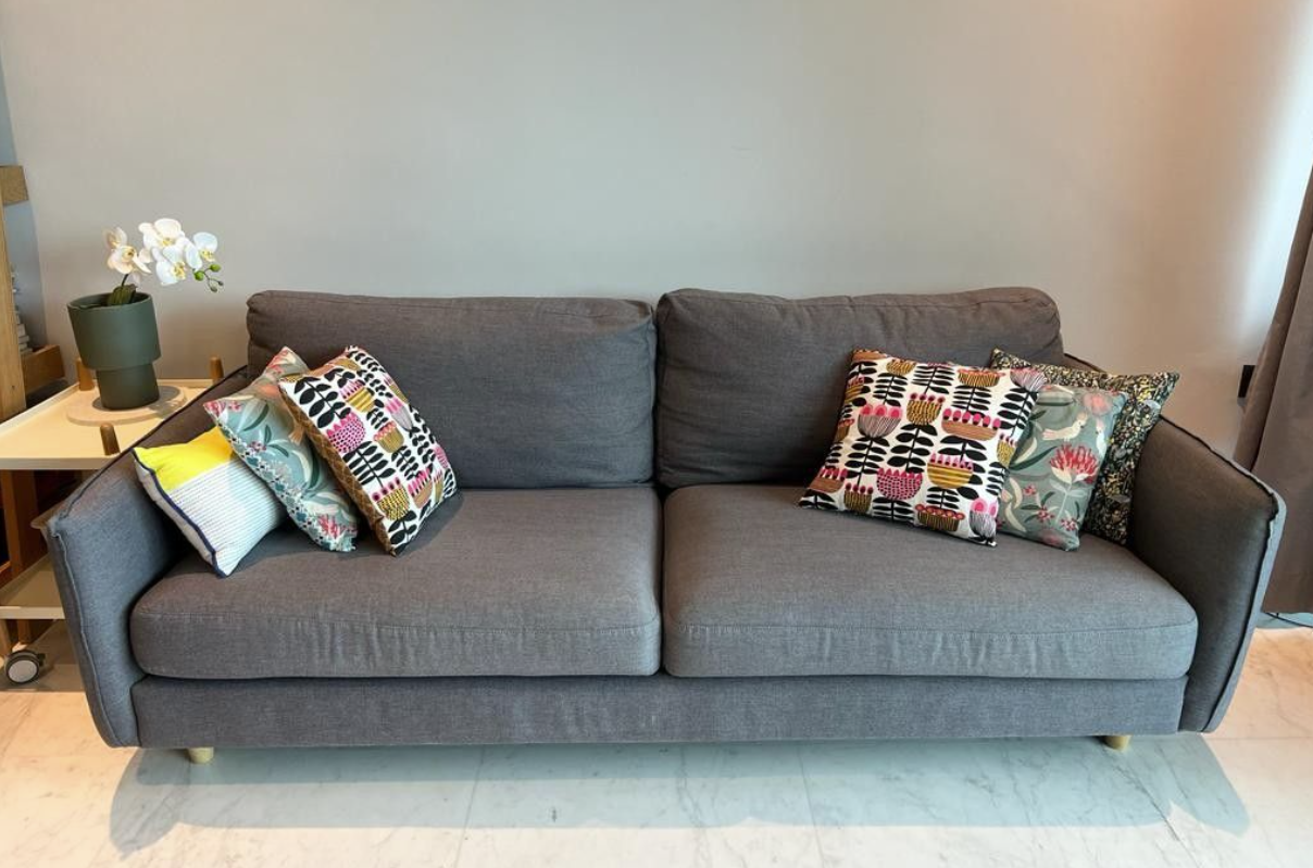 Sofa.png